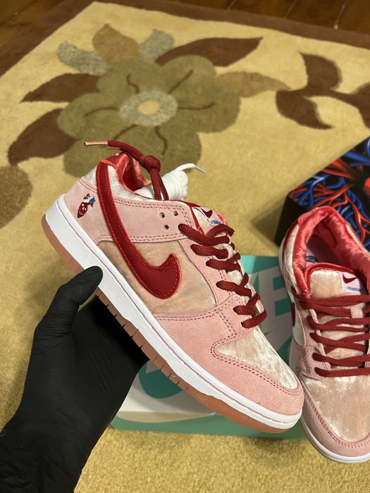 Nike SB Strange Love