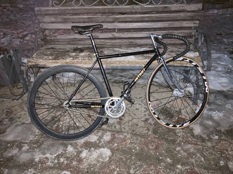 Фикс Intro manroe-c