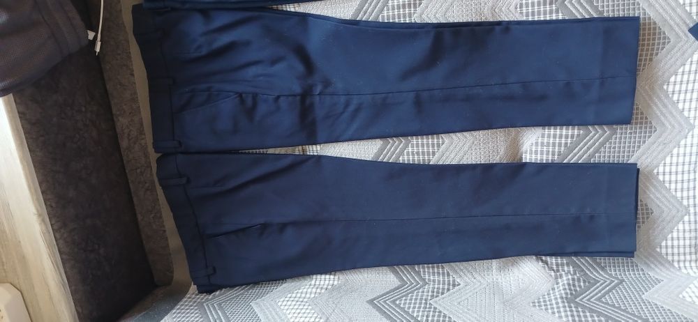 Отдам даром школьные вещи