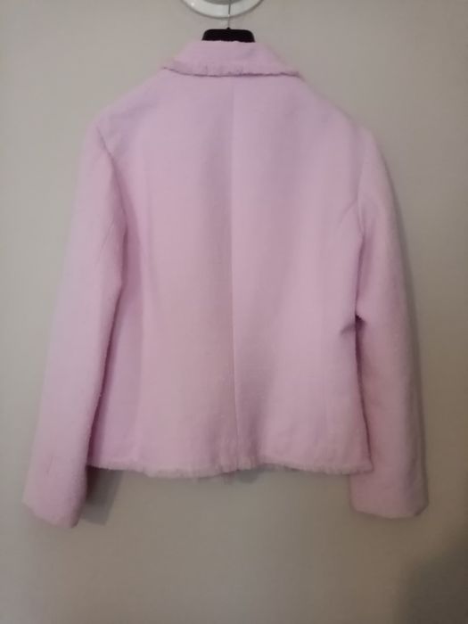 Продавам дамско сако