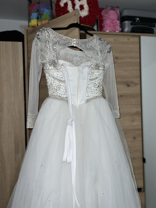 Vand rochie de mireasa