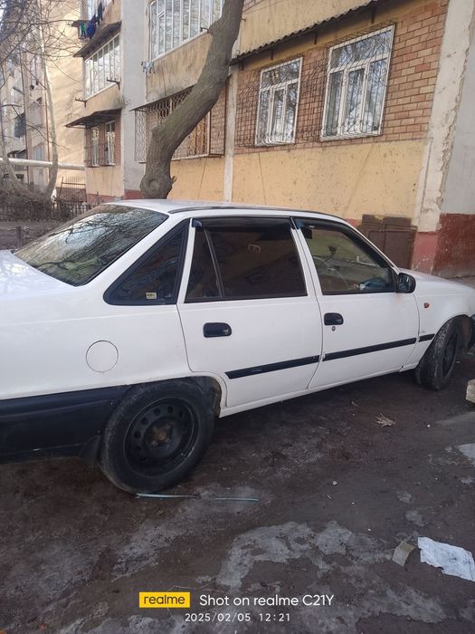 Нексия 1 сонс
2001 йил
Ок
420 км юрган 
Крашений
Орка Олди бутун удари