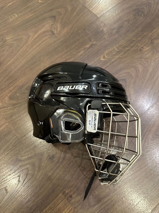 Шлем Bauer re-akt 75