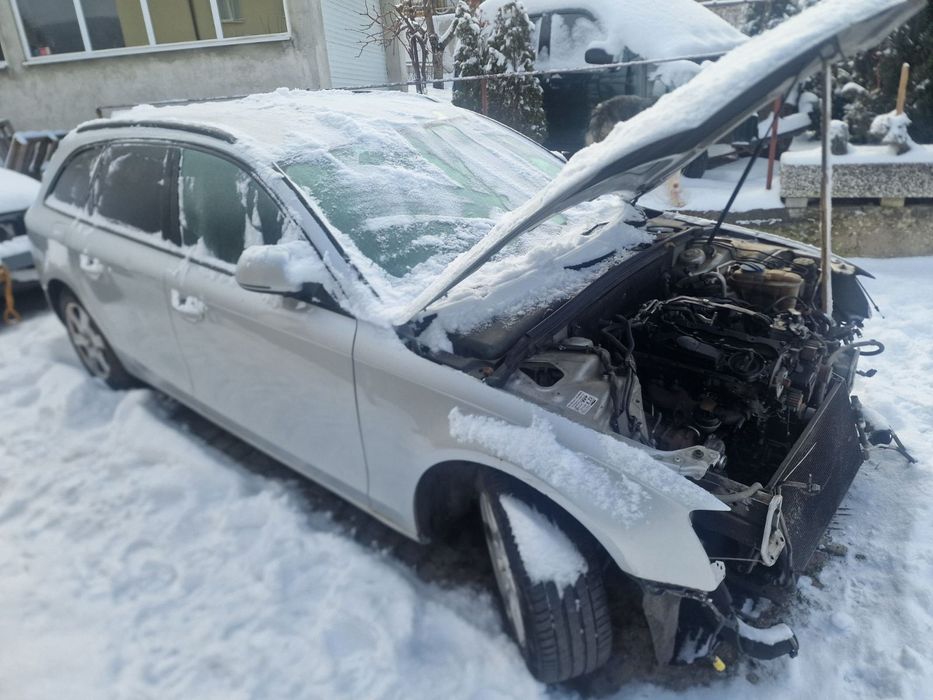 Audi A4 Б8 на части