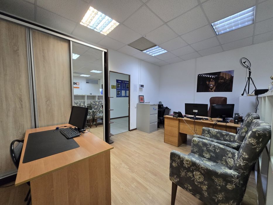 Сдам в аренду рабочие места в офисе