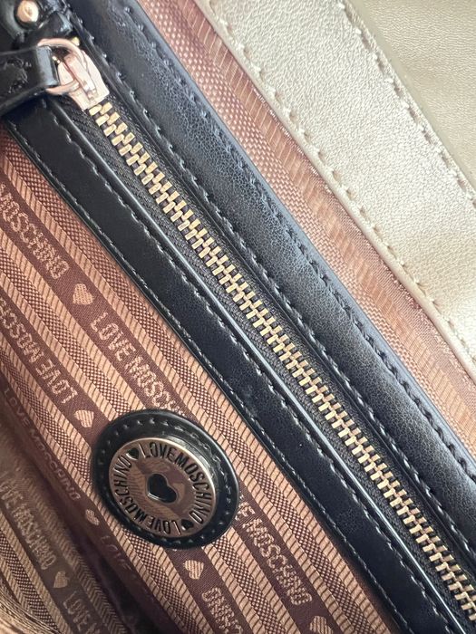 Geanta de umar Moschino