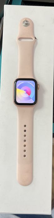 Apple watch SE, pink, 40mm