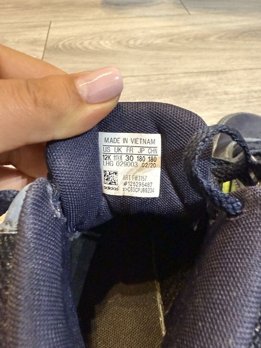 Ghete Adidas nr 30