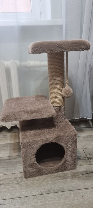 Домик для кота в идеальном состоянии