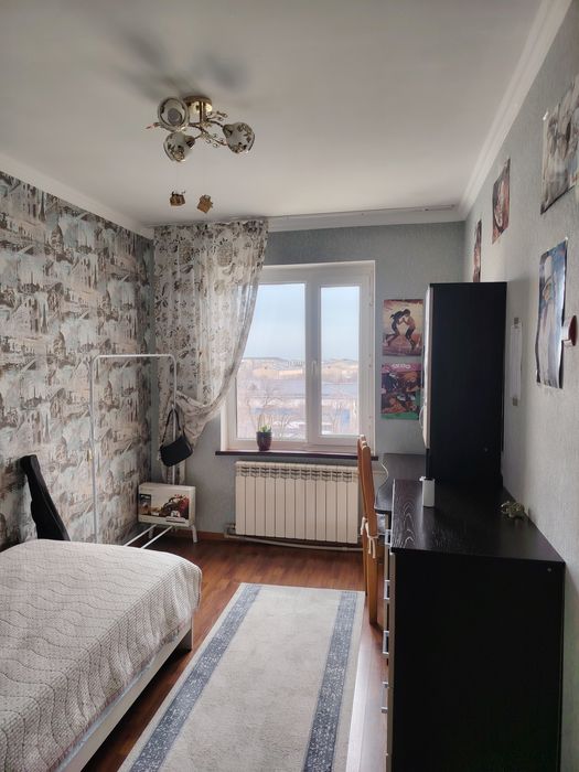 Продам 2 комнатную квартиру.