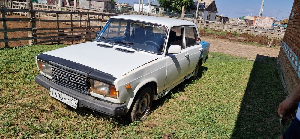 Ваз 2107 жигули.