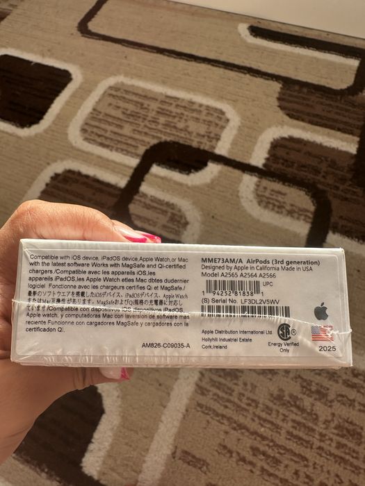 Новые AirPods,оригинал