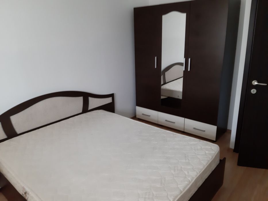 Inchiriez apartament Green Park