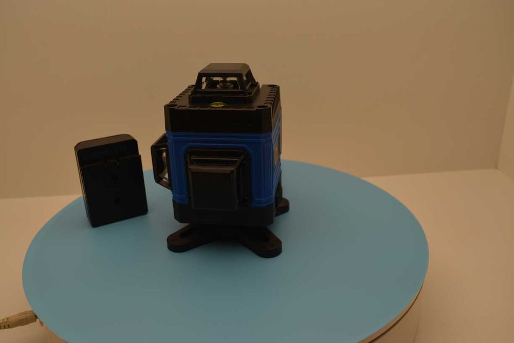 New CONTINE doua Batteries  Reducere Nivela unda Green 4D profesionala 16 linii telecomanda inclusa  Nou Nivelă laser kkamoon 4D 16 linii fascicul und