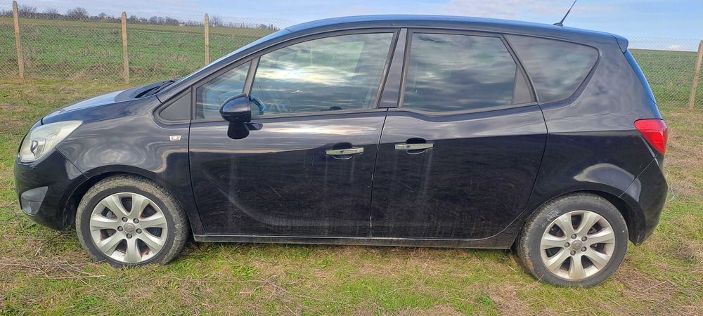 Опел Мерива Opel Meriva CDTI 1.3 95 к.с