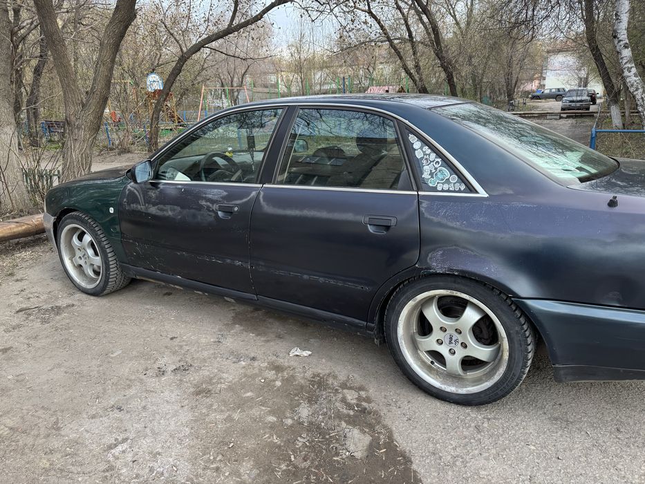 Продам ауди а4 б5 кватро