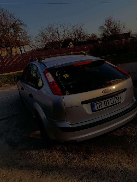 Vând schimb Ford focus mk2
