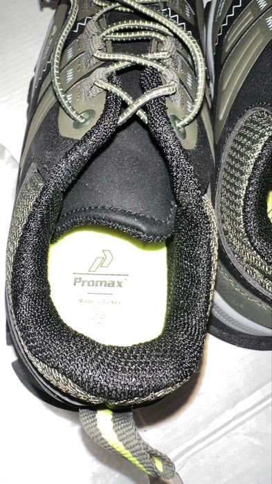 Кроссовки детские новые