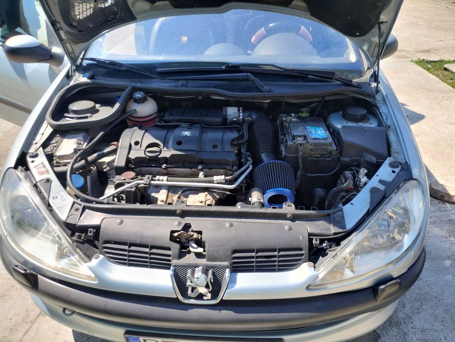 Peugeot 206 cc  | 1.6 benzina | 109 cai