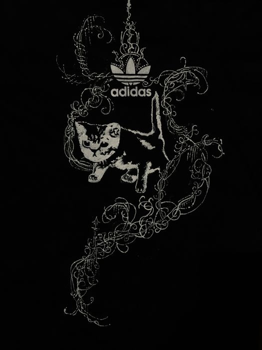 Кастомный рисунок на одежде на заказ