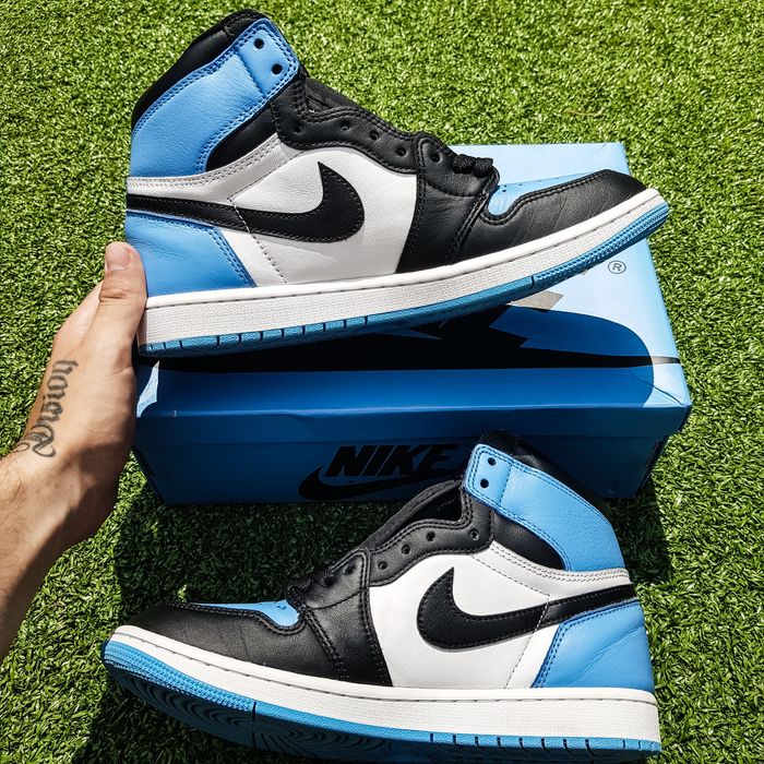 Nike Air Jordan 1 UNC Toe
