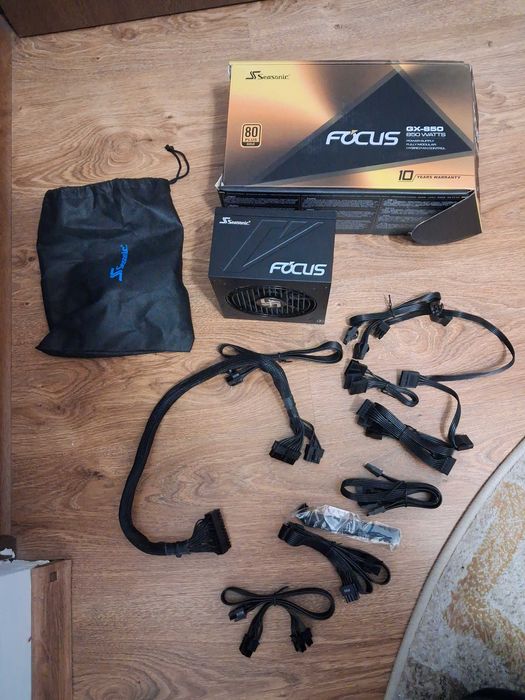 Sursa Seasonic 850W, FOCUS GX Series, 80 PLUS Gold, Full Modulara