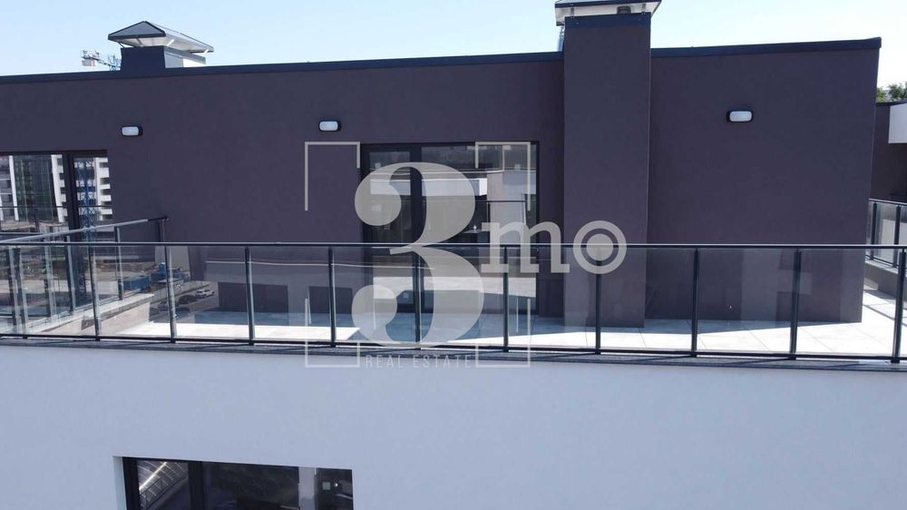 Продава се Тристаен апартамент в София, Дружба 2 - 162 кв.м за 1978 €/кв.м - Снимка #3