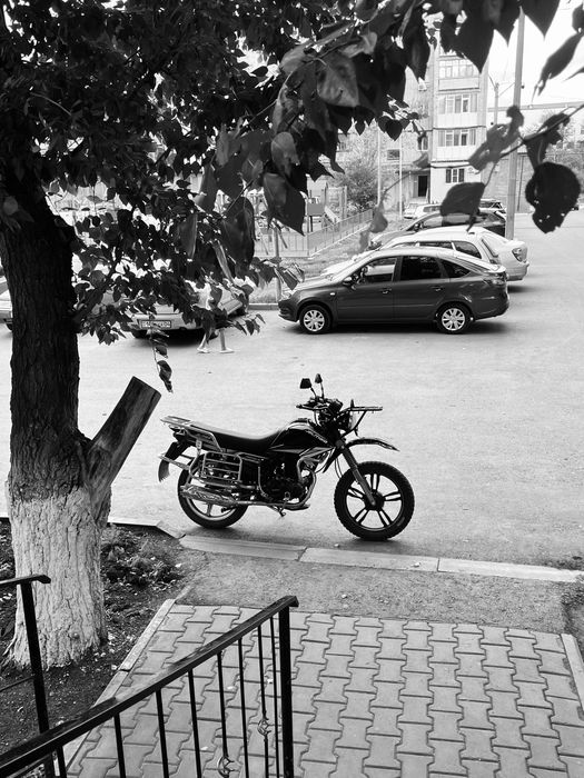 Продам мотоцикл 250 кубов.