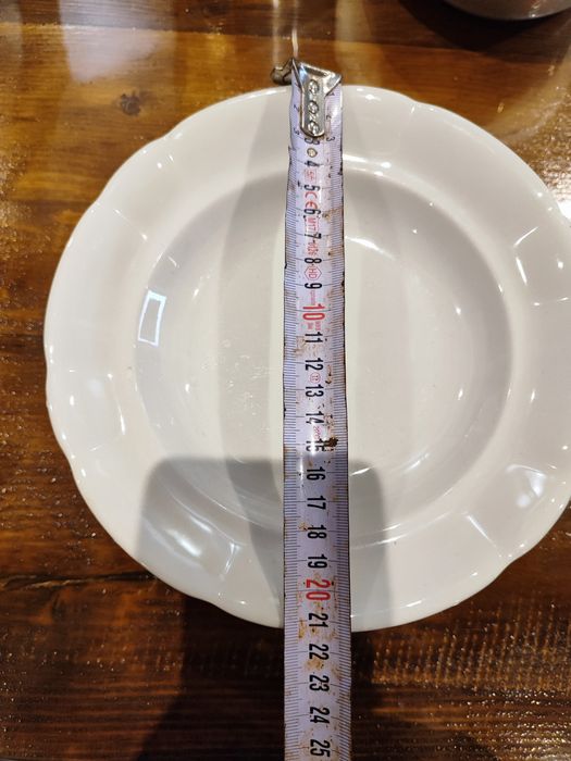 Български порцеланови чинии комплект