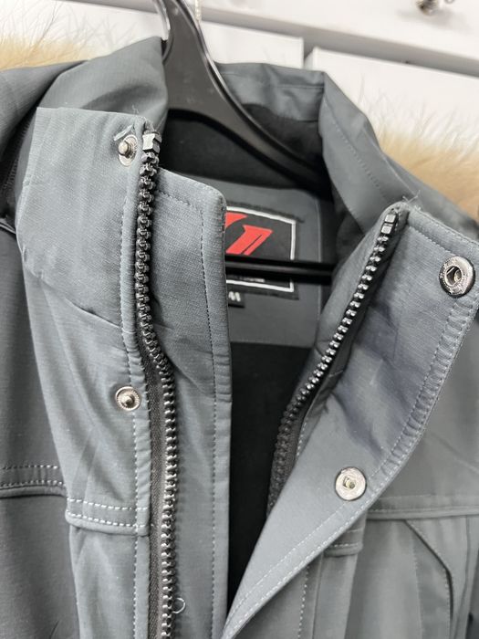 Продам новую куртку