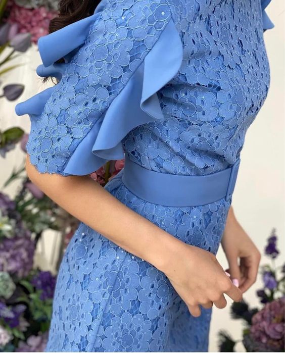 Синя рокля на Christine