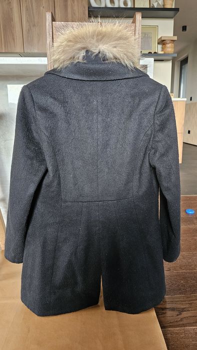 Елегантно палто с естествена кожа