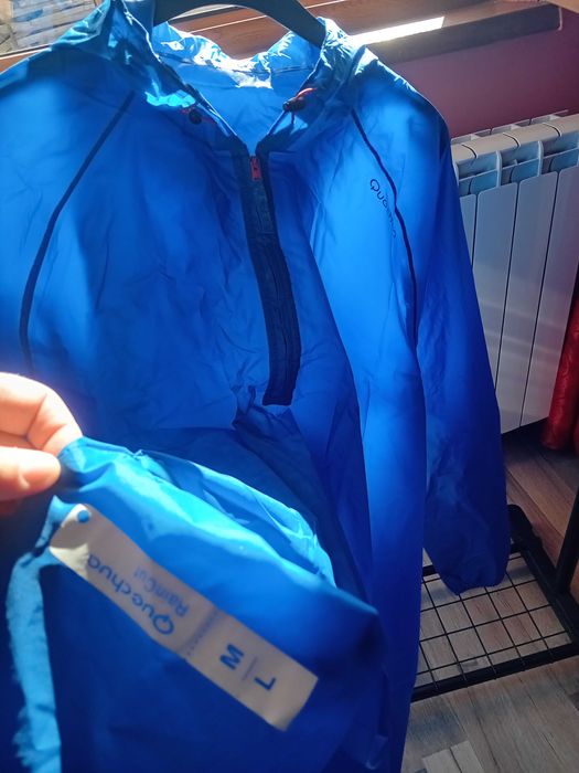 Vând geci/jachete impermeabile navigatie, protectie vant, ploaie - noi