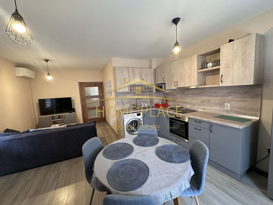 Дава се под наем Двустаен апартамент в Варна, Цветен квартал - 65 кв.м за 484.5 € - Снимка #1