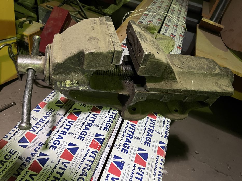 Тиски слесарные производства СССР