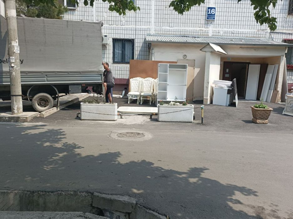 Переезд перевозка мебел ,офисный мебель,вещей