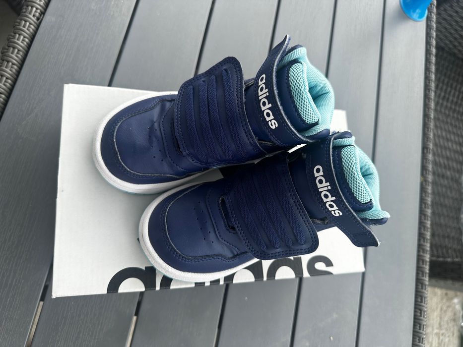 Детски високи кецове Adidas Hoops Mid