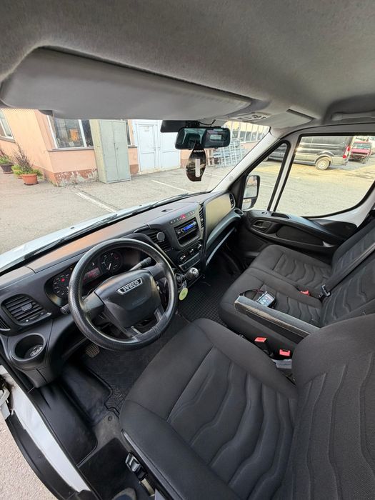 Vând Iveco daily