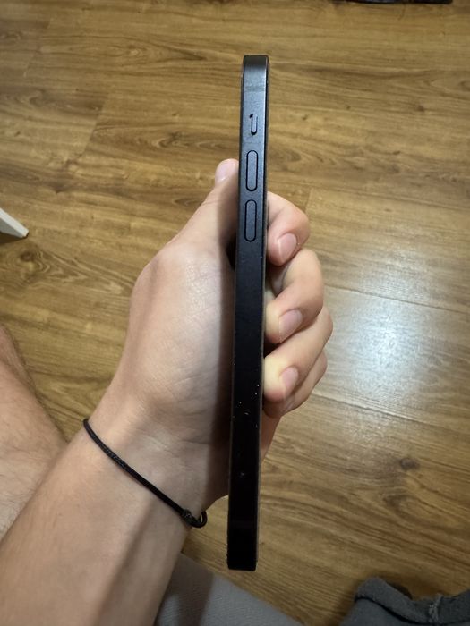 iphone 12 cu baterie 100%