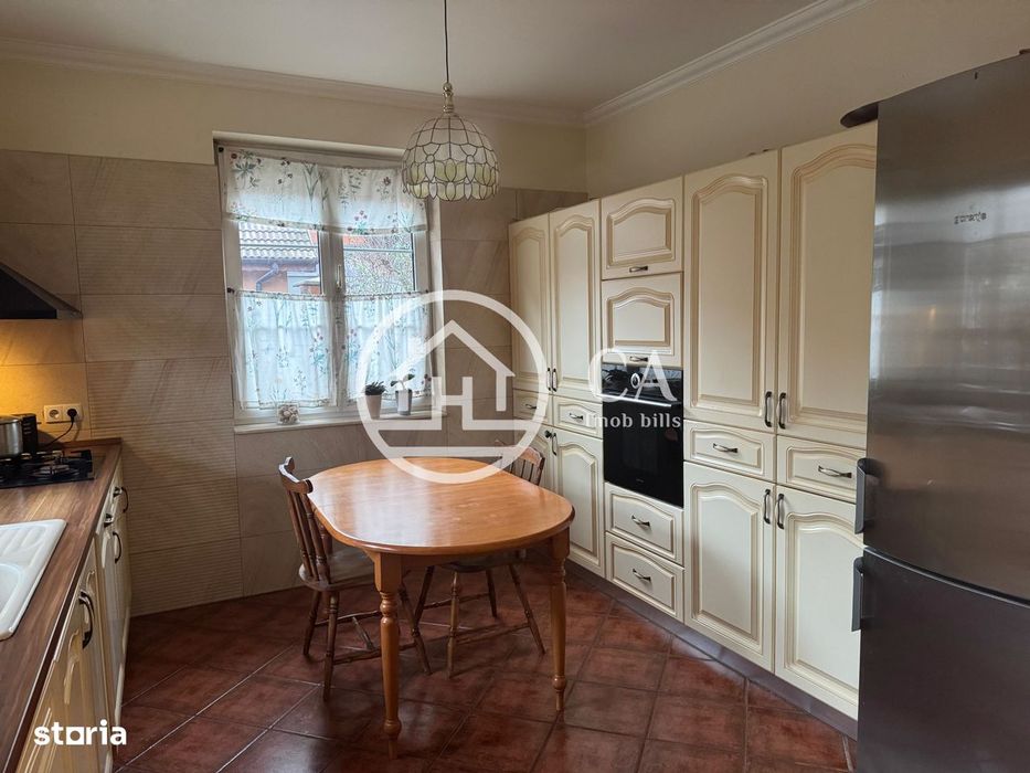 Casa P+M cu 4 camere de inchiriat în zona Centrală, Oradea