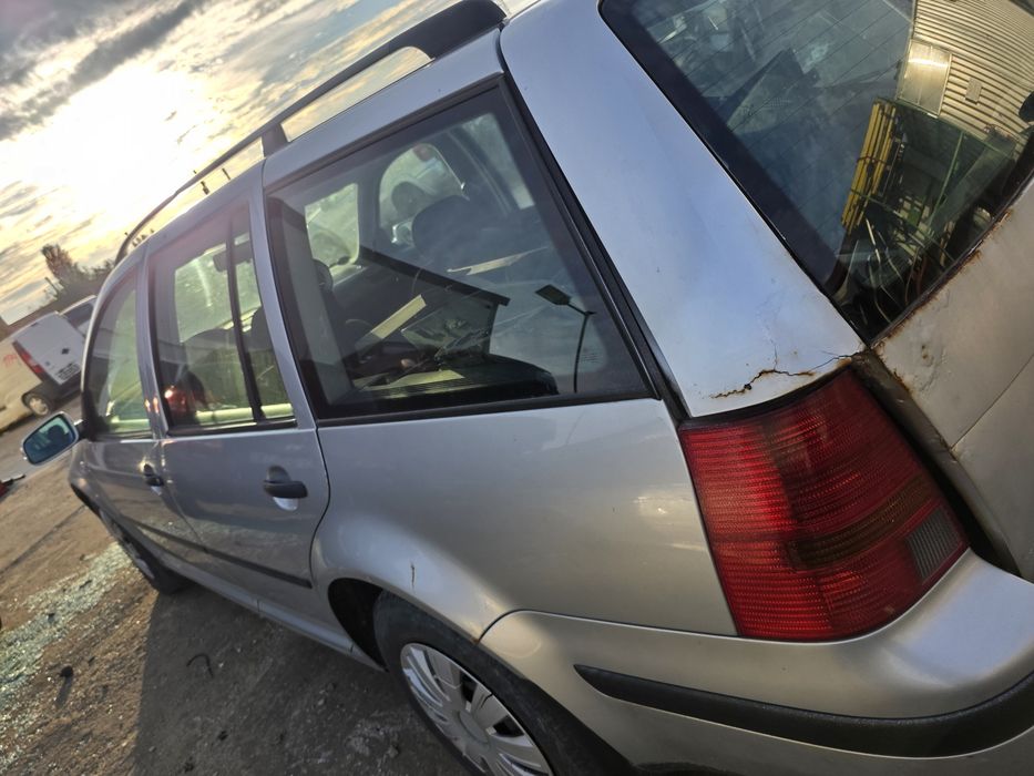 Bara fata Volkswagen Golf 4 1.4i 1.6i 1.9tdi  piese