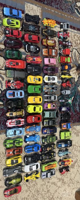 Машинки Hot Wheels