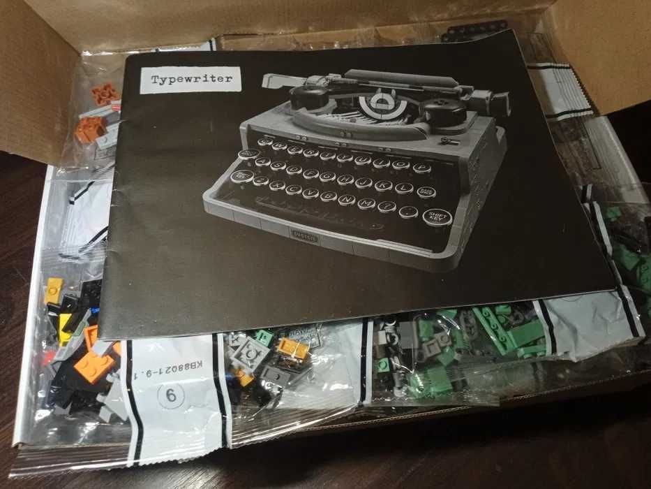 NOU TIP lego Masina de scris 21327 2079 piese
