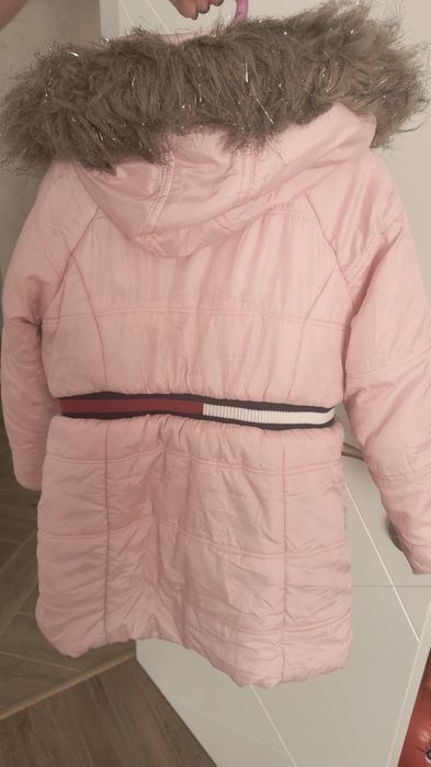 Оригинално яке за 4г. момиче Tommy Hilfiger