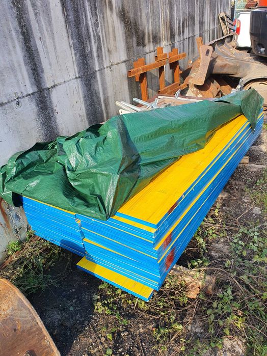 Se închiriază Panouri cofraje,grinzi , popi metalici!