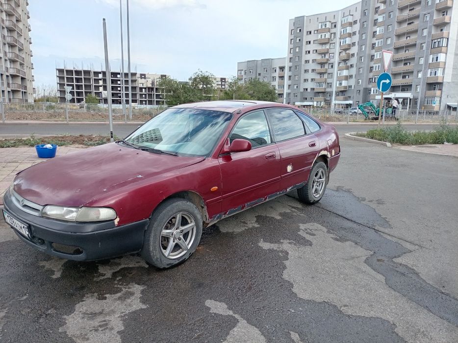 Продам машину мазда