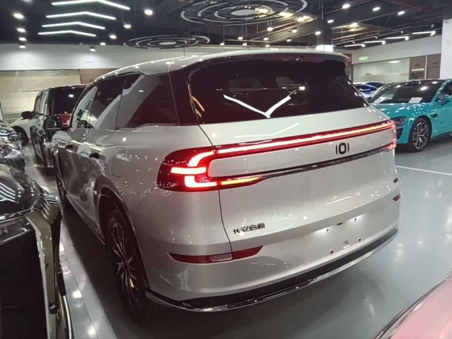 CHANGAN NEVO Q07 215 Prestige Edition