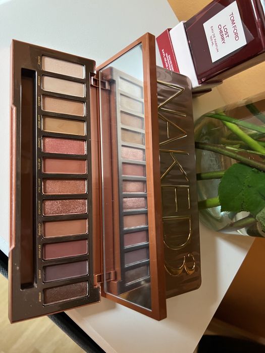 Palete farduri pentru ochi Naked, Too Faced