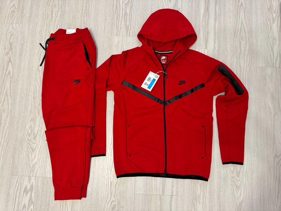 Trening NIKE Tech Fleece din Bumbac Compleu NOU