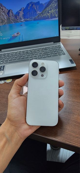 Iphone 15 pro oq 128.